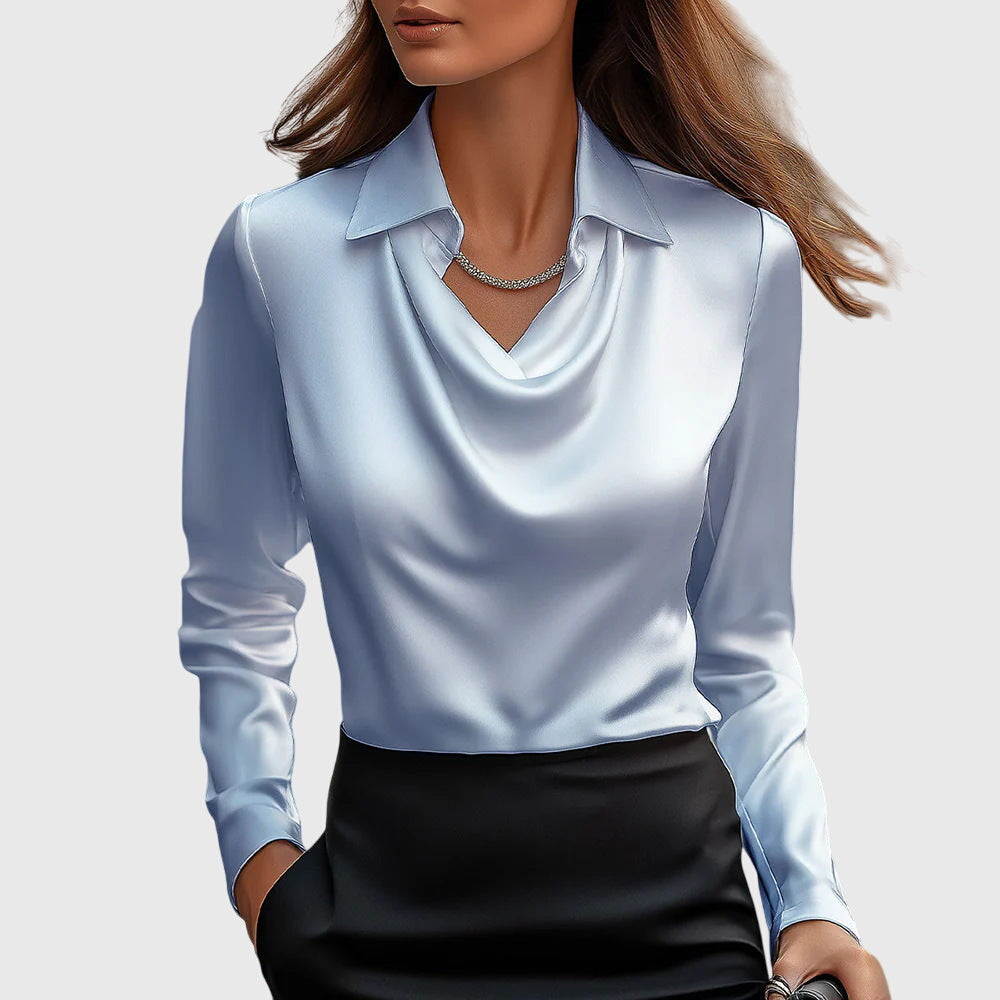 Sylvia | Satijnen Blouse met luxe glans en plooihals