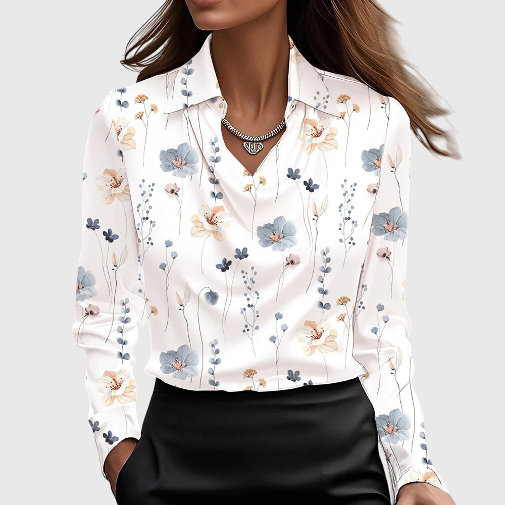 Sylvia | Satijnen Blouse met luxe glans en plooihals