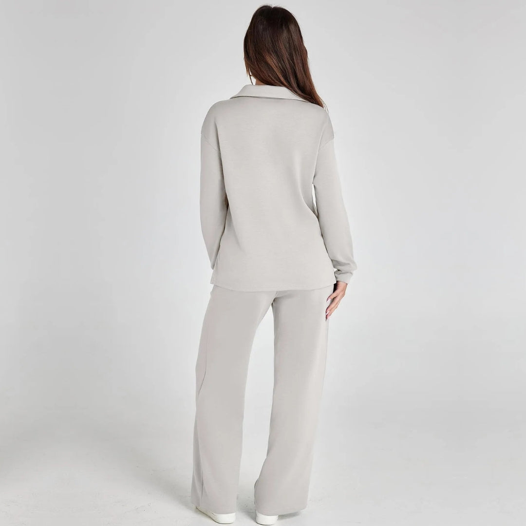 Puck | Luxe Loungewear Set met Comfy Broek en V-hals