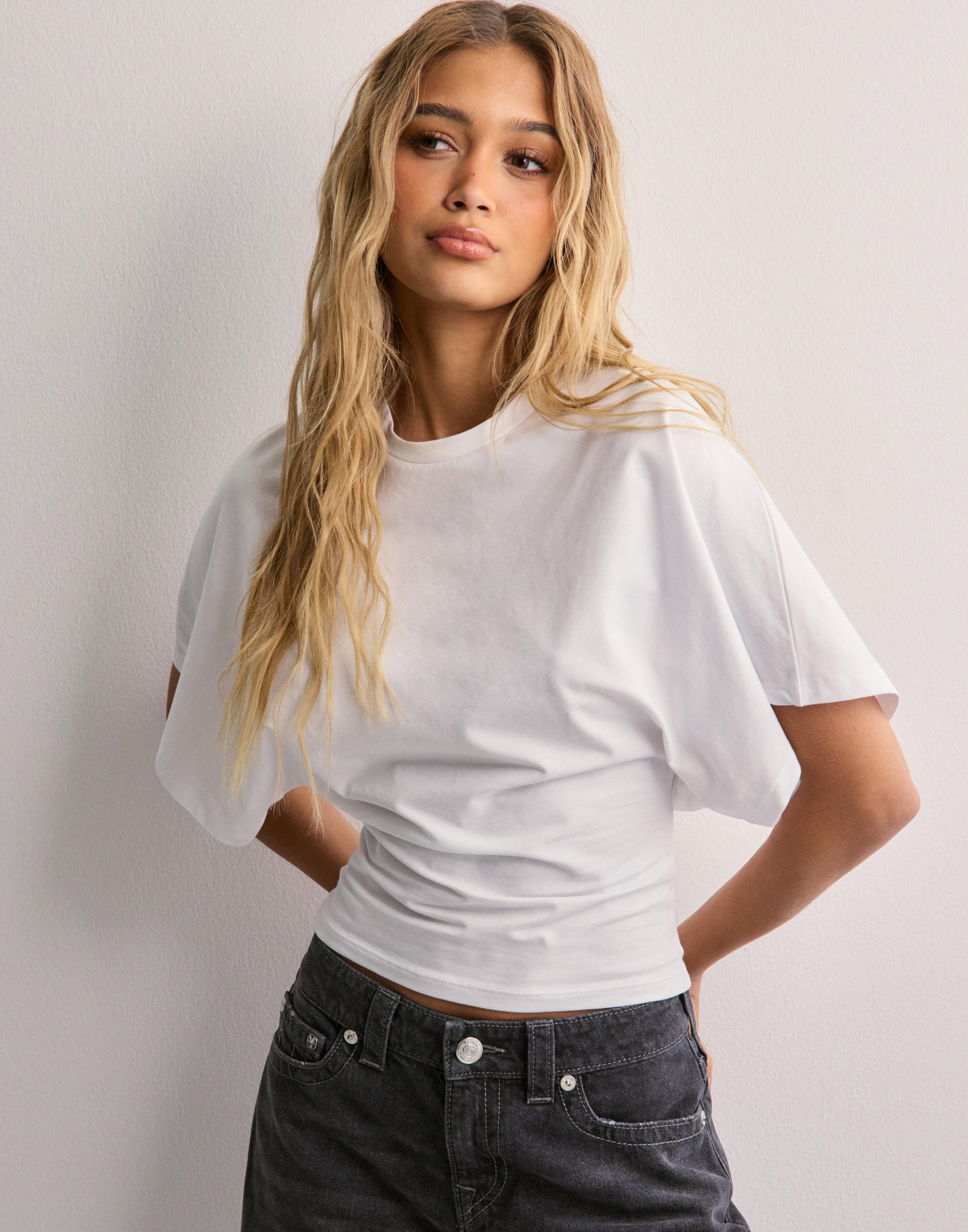 Yuna Wide T-Shirt